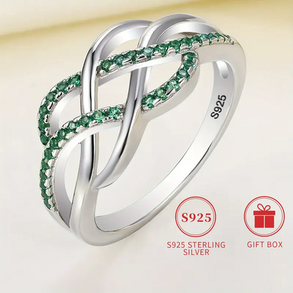 Elegant 925 Sterling Silvery Ring with Emerald